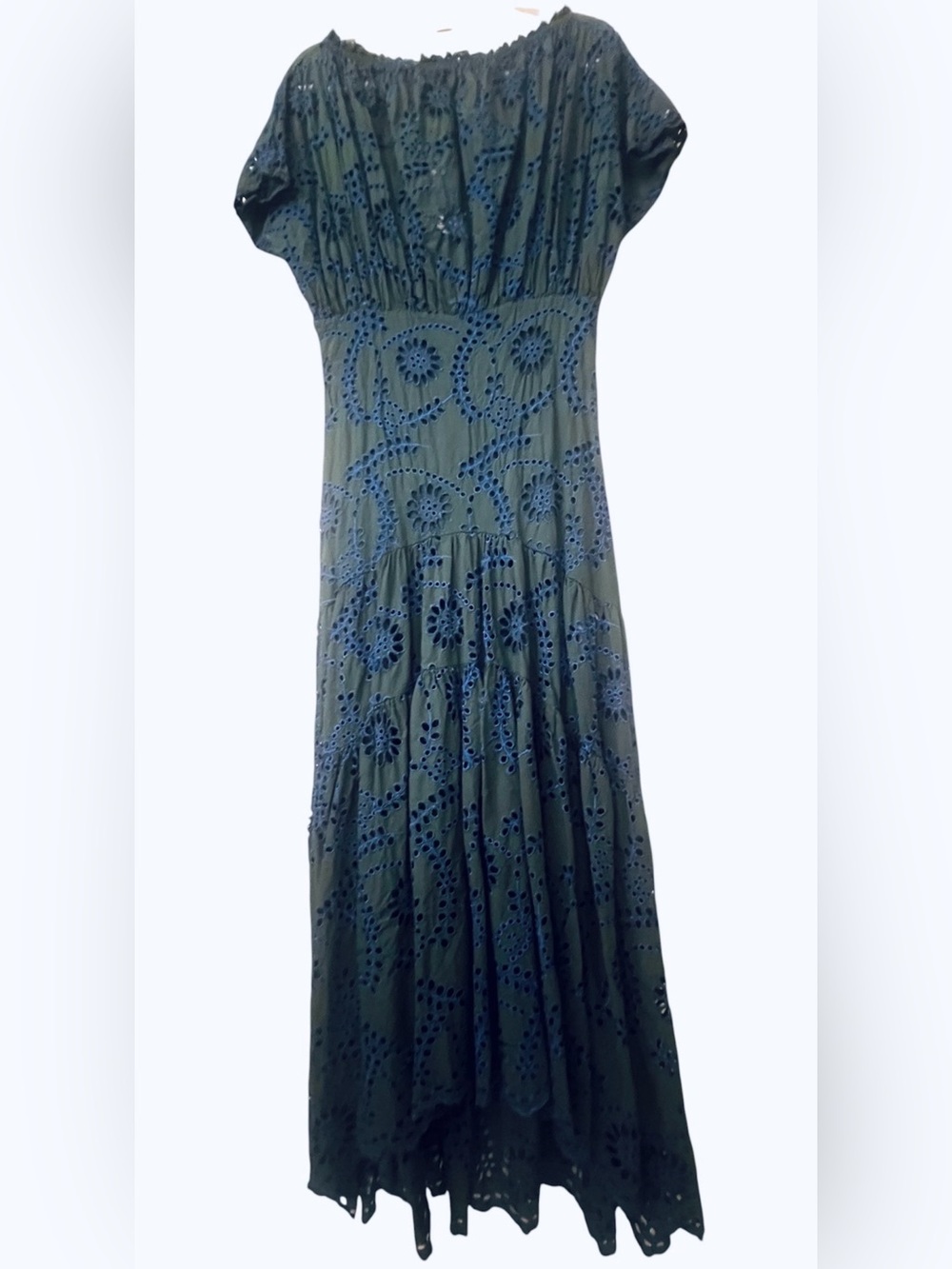 DIXIE Women's Embroidered Midi Dress NWT Small